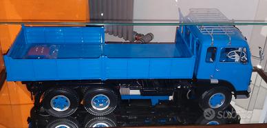 Camion Fiat 682 Hachette scala 1:14