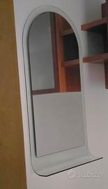Specchio da parete con consolle in vetro curvato