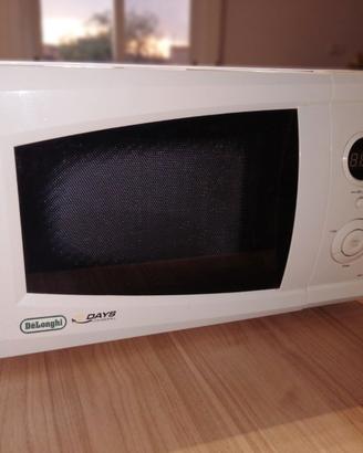 Microonde Delonghi MW 485