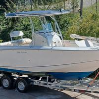BOSTON WHALER 240 OUTRAGE + 250hp MERCURY (2023)