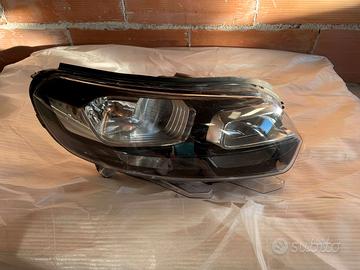 Fari anteriori Citroën Jumpy 2019