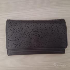Pochette nera in pelle verniciata