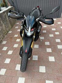 Aprilia Dorsoduro 750