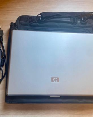 HP Compaq 6520s Laptop con Alimentatore e Borsa