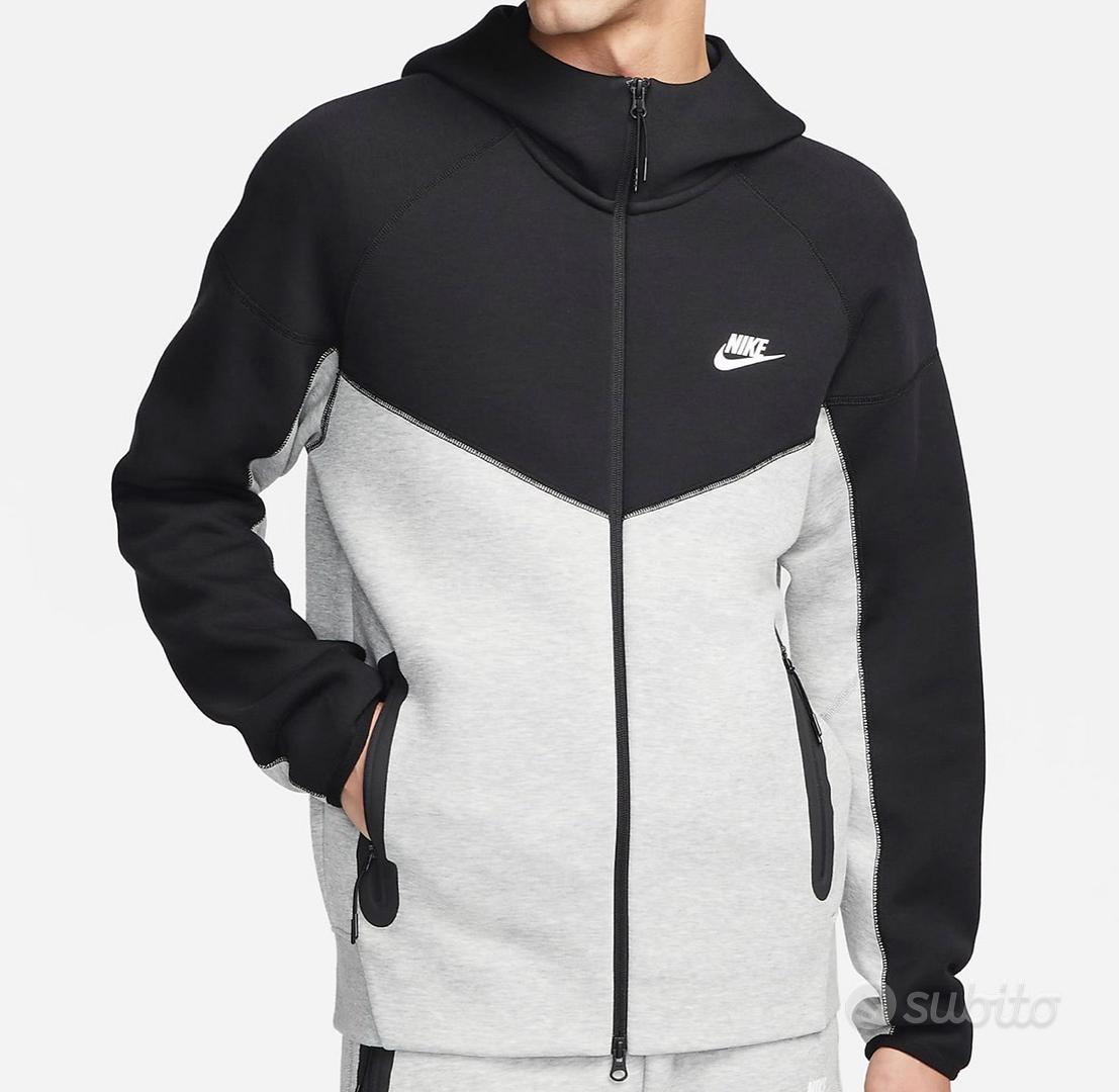 Felpa e pantaloni shops nike