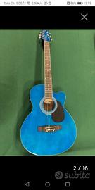 chitarra a 6 corde auditorium cutaway 