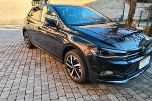 VOLKSWAGEN Polo 5ª serie - 2021