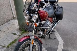 Moro Guzzi Nevada 750