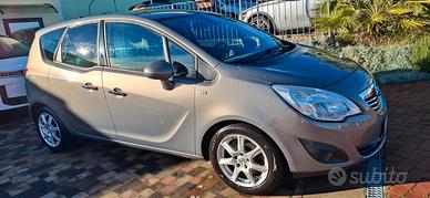 Opel Meriva 1.7 CDTI 130CV Cosmo