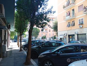 NEGOZIO A ROMA