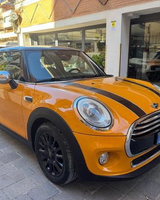 MINI 1.5 Cooper D Business