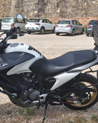 moto Honda transalp 700 xl