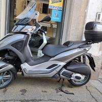 Piaggio MP3 300 - 2011
