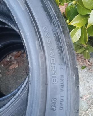 Pneumatici 225/40-18