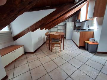 Mansarda arredata Largo Barriera