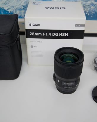 Sigma 28mm f1.4 - Canon EF
