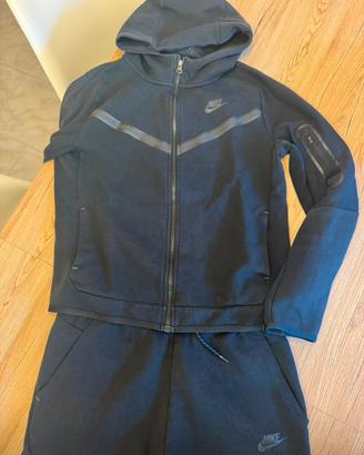 Tuta completa nike tech tg.s - nero
