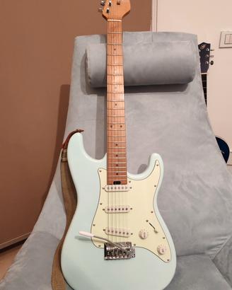 chitarra elettrica R66 mod stratocaster 