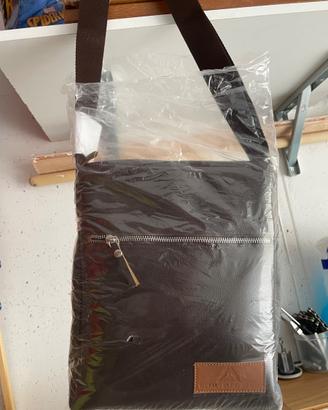 Tracolla in vera pelle