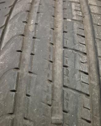 gomma Pirelli 245 40 R20