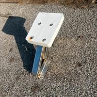 Supporto motore ausiliario
