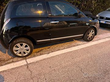 LANCIA Ypsilon 2ª serie - 2011 (incidentato)