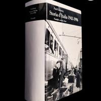 Storia d'Italia (1943-1996) - P. Ginsborg; Einaudi