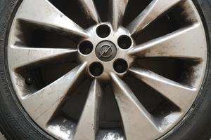 4 pneumatici opel mokka cerchione e ruota. 