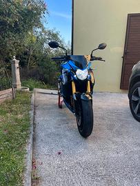 Suzuki gsx-s 750 yugen carbon