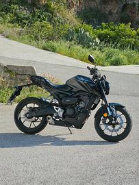 CB125R - 2024