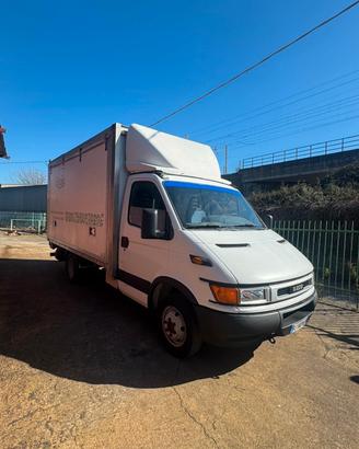 Iveco Daily 35C13V 2.8 TDI PL-TA-RG Furgone CON SP