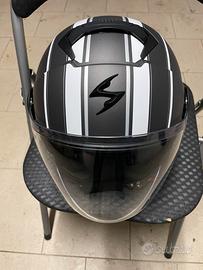 Casco jet