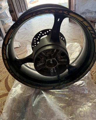 Cerchio posteriore suzuki