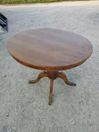 Tavolo vecchio