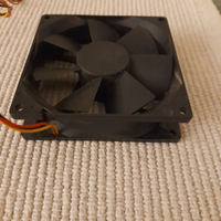 Ventola di raffreddamento per computer fisso