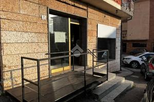NEGOZIO A LUMEZZANE