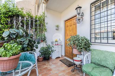VILLA A SCHIERA A ANGUILLARA SABAZIA