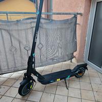 Monopattino elettrico RCB R17