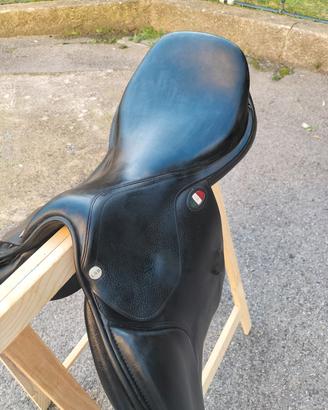 Sella equitazione 17.5