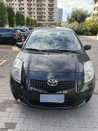Tuyota Yaris 1300 (87cv) 2006