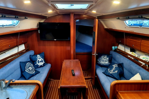 Bavaria 32 - pronta a salpare, completa e aggiorna