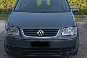 Volkswagen Touran 16 fsi