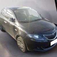 Lancia Ypsilon 1.0 FireFly 70cv Hybrid Silver