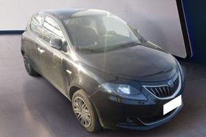 Lancia Ypsilon 1.0 FireFly 70cv Hybrid Silver