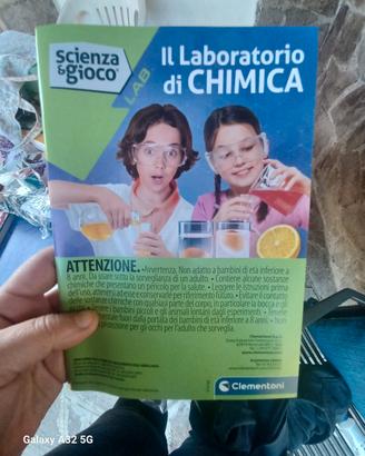 gioco laboratorio di chimica 