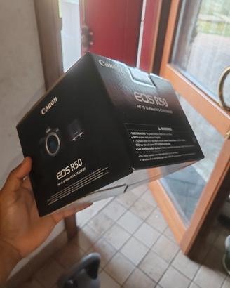 Scatola originale Canon EOS R50 RF-S 18-45mm Kit