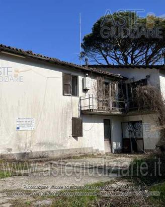 Ufficio Castelnuovo di Garfagnana [A4345311]