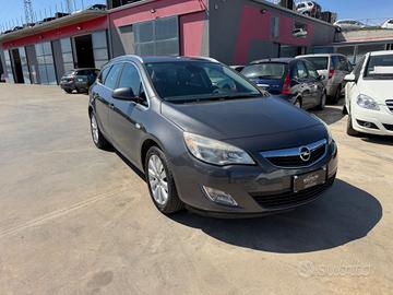 Opel Astra 1.7 CDTI 110CV Sports Tourer Cosmo