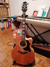 chitarra Takamine 