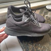 Scarpe Nike Tanjun donna nr. 41